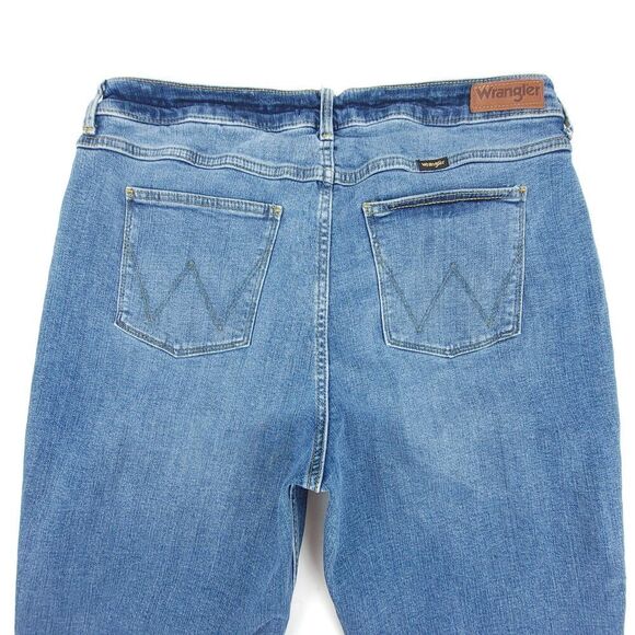 WRANGLER Western High Rise Rodeo Straight Ankle Crop Raw Hem Jeans Plus Size 14 - Picture 2 of 9